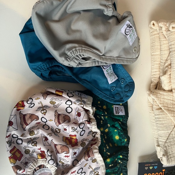 LIGHTLY USED thirsties size one duo wrap cloth diaper covers - Picture 7 of 7